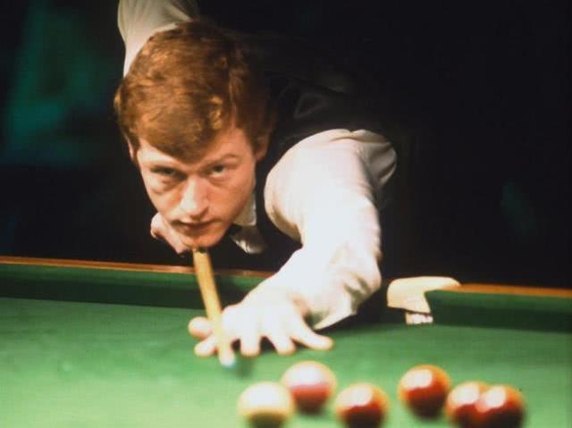 转会市场的 转会市场的